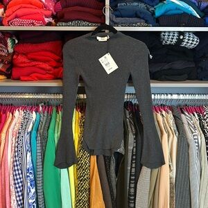 Love Bonito gray long bell sleeve mock neck sweater size 2 NWT